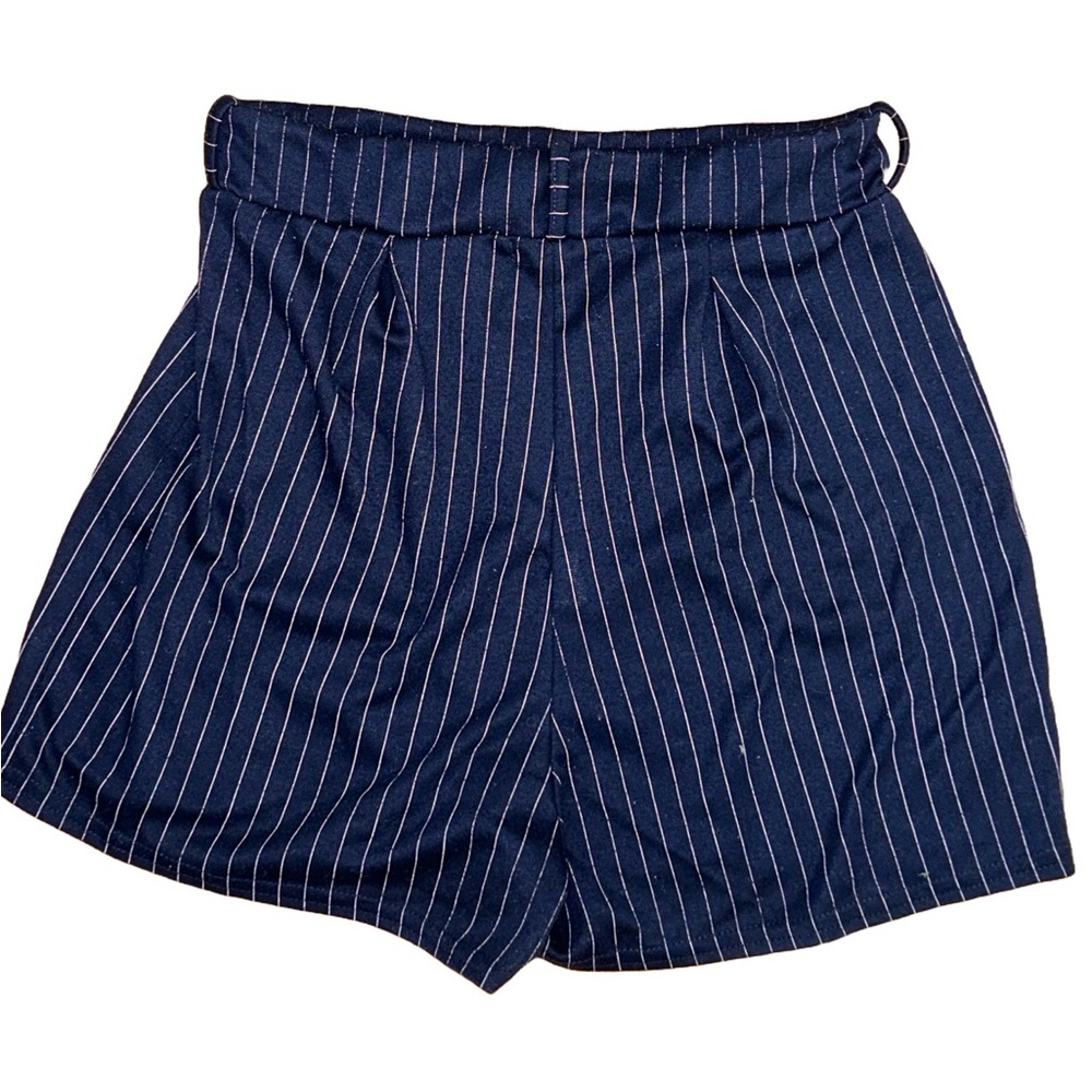 Nasty Gal Navy Blue Pinstriped mini shorts size‎ 4